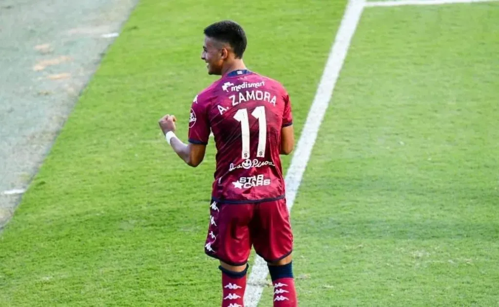 Álvaro Zamora debutó en Saprissa, pero se formó en Alajuelense (Saprissa).