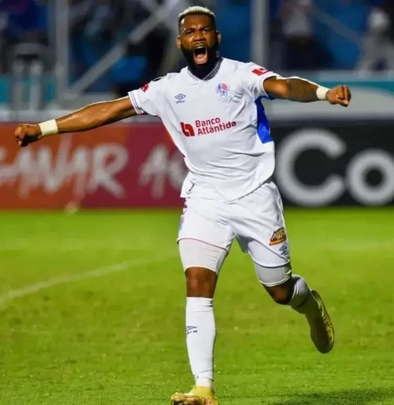 Jorge Benguché entra en la mira de Saprissa (CD Olimpia).