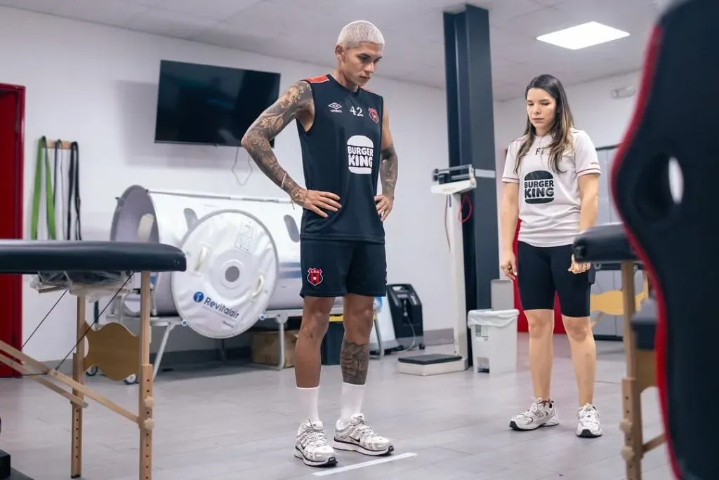 Por ahora, John Paul Ruiz es el único fichaje de Alajuelense (LDA).