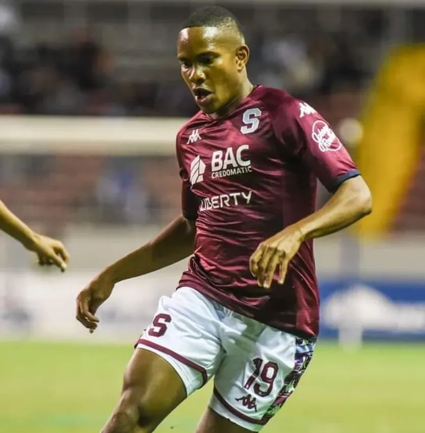 Ryan Bolaños es uno de los nombres de Saprissa que está en la cuerda floja (Saprissa).