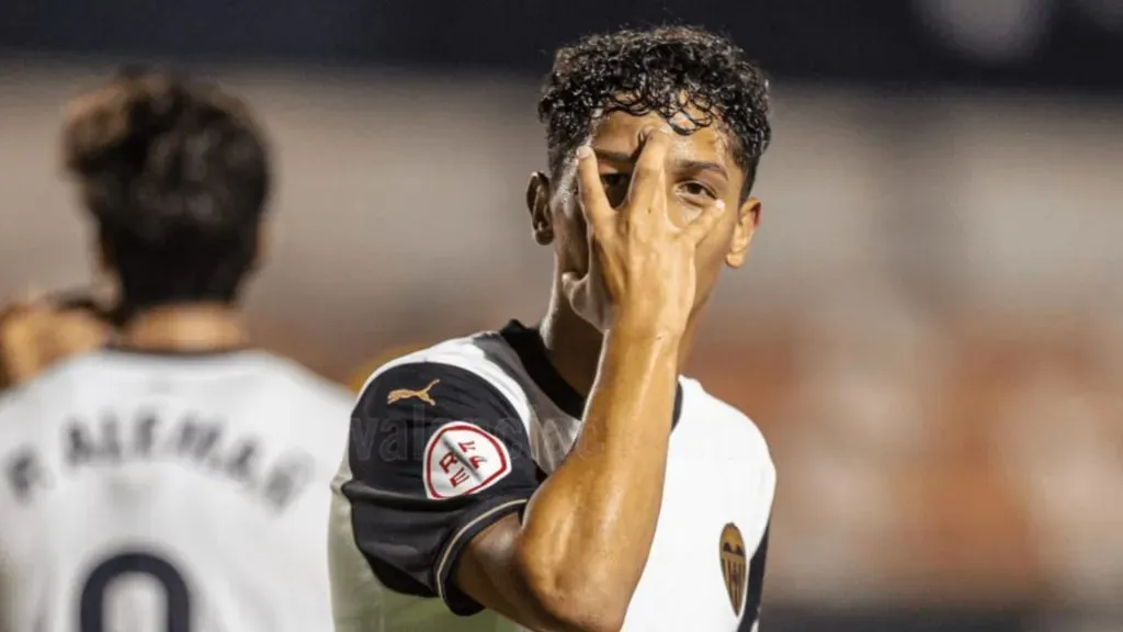 Warren Madrigal se está recuperando en Saprissa.