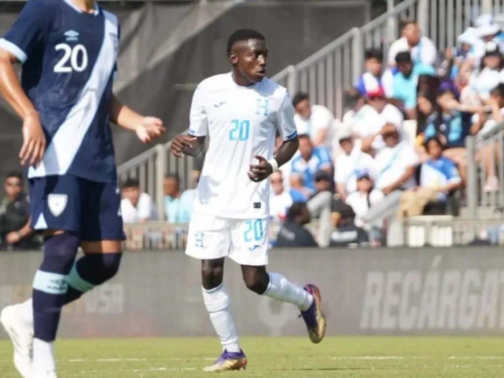 Raúl García no estará en Olimpia y la UPNFM lo recibe para el Apertura 2025.