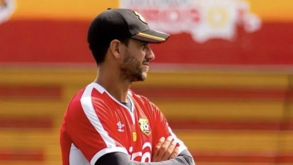 Pablo Salazar está en el medio de las críticas.