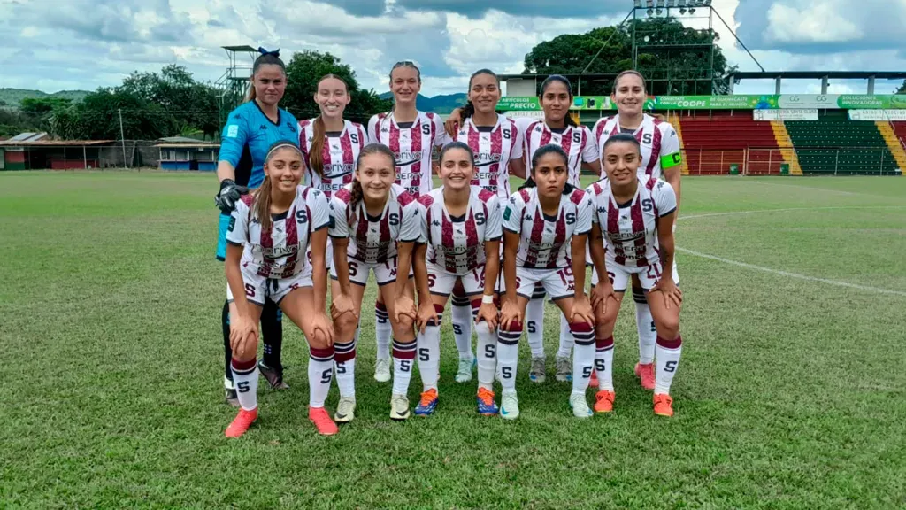 Saprissa salió adelante con todo en su contra (Deportivo Saprissa).