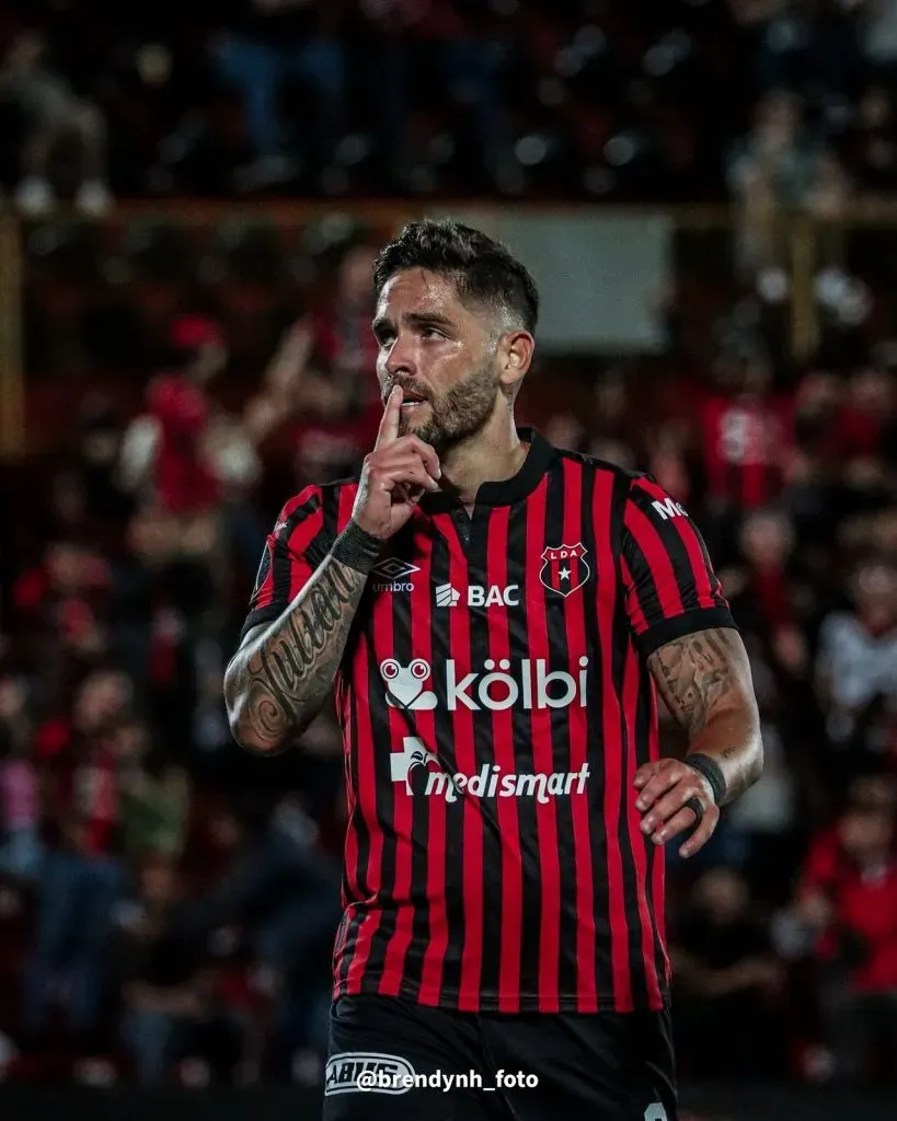 Jonathan Moya desató un escándalo (Brendy Núñez HIdalgo).