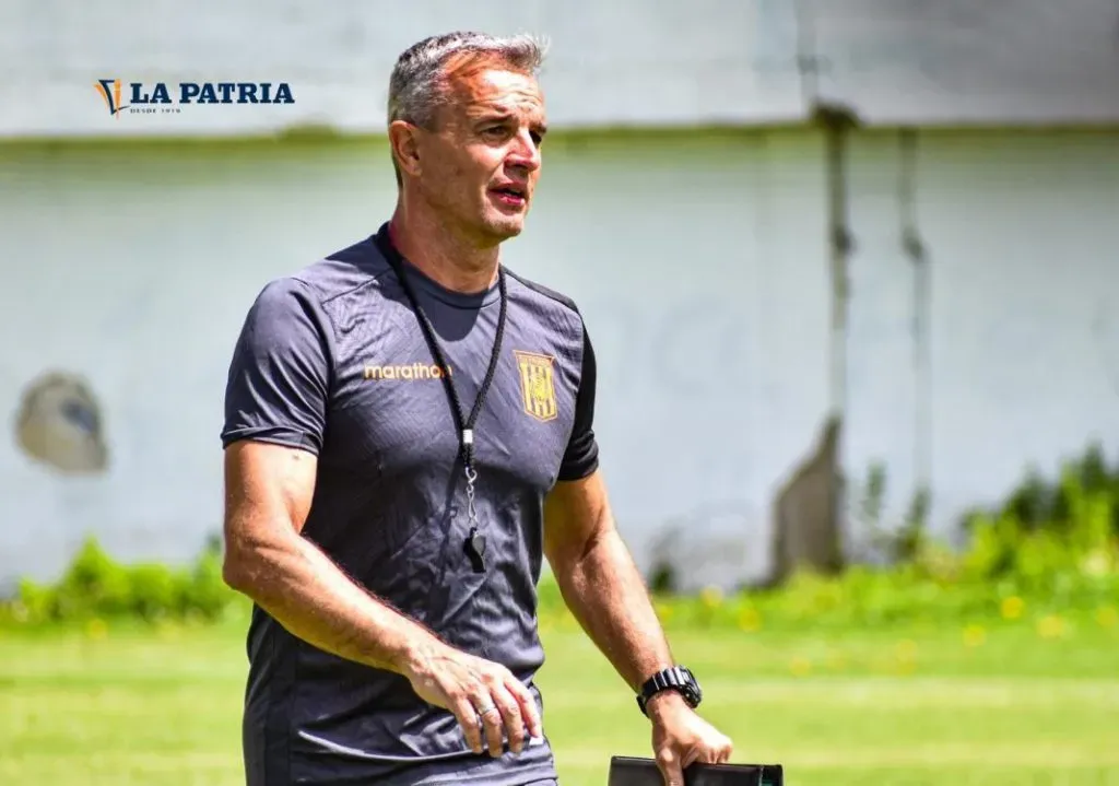 Pablo Lavallén pasó sin pena ni gloria por Bolivia pero ganó una demanda.