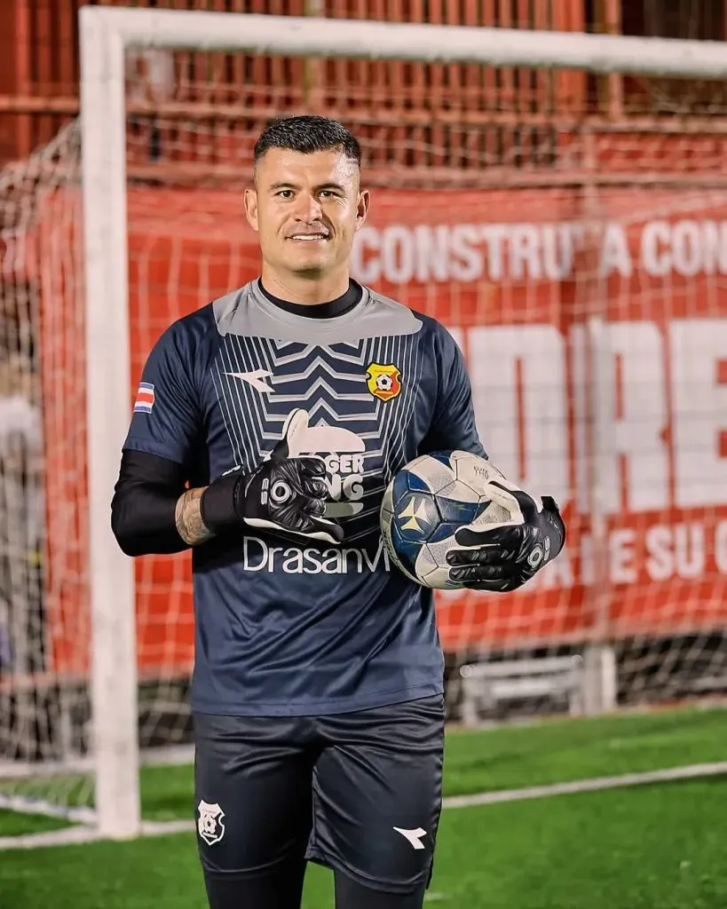 Danny Carvajal afuera por tiempo indeterminado. (Foto: CSH)