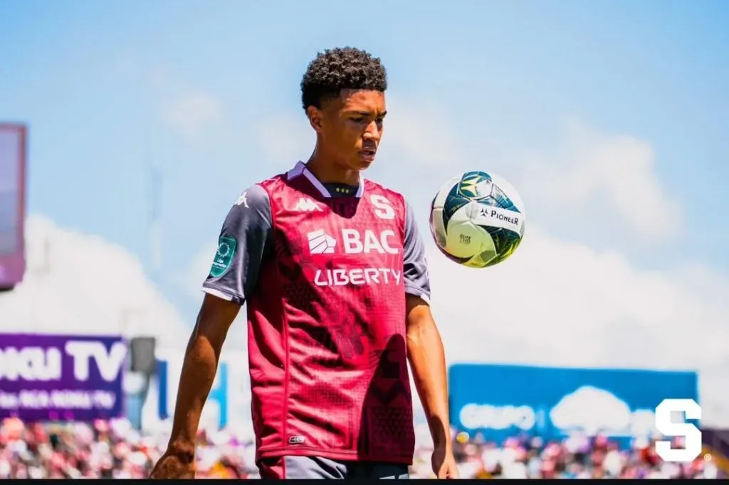 Kenay Myrie es una de las grandes figuras de Saprissa (Deportivo Saprissa).