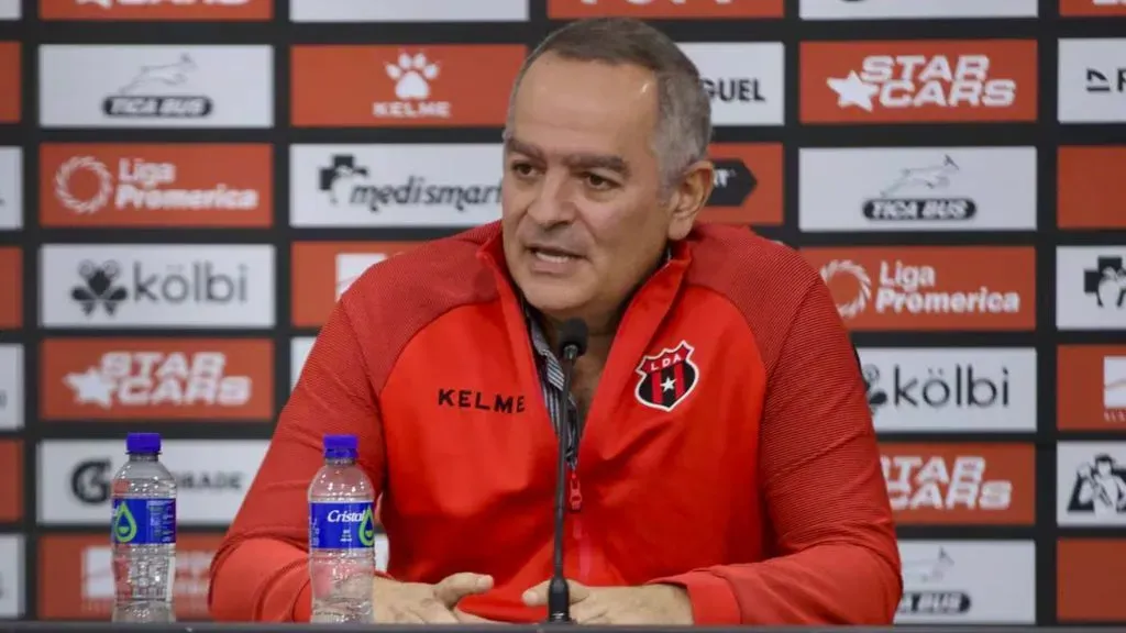 Joseph Joseph no esconde los motivos detrás de la salida del ex DT manudo (LDA).