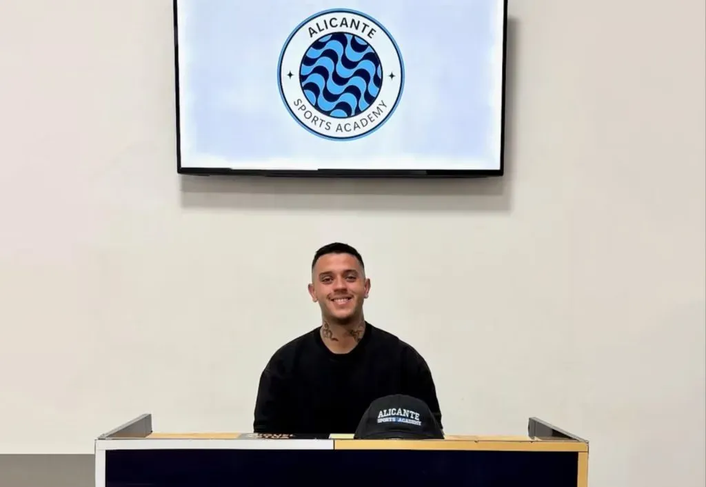 El hermano de Francisco Calvo jugará en Europa.