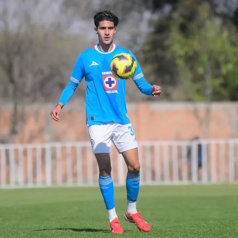 Cristian Jiménez pone rumbo a Costa Rica (Cruz Azul).