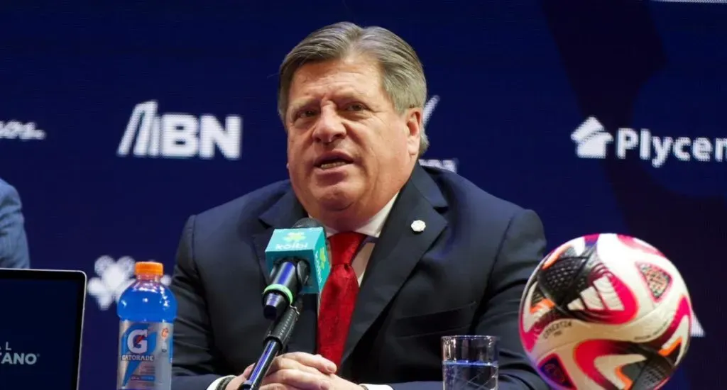 Miguel Herrera está comprometido con La Sele (Fedefútbol).