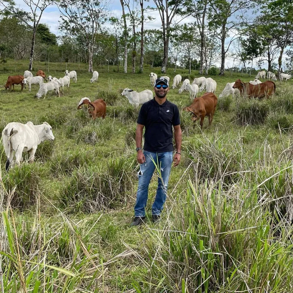 Álvaro Saborío no rehúye a la vida silvestre (Facebook).