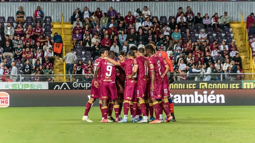 Un ex Saprissa sufrió un duro revés en su carrera.