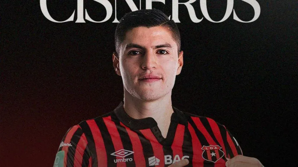 Ronaldo Cisneros no podrá jugar ante Saprissa. (Foto: Alajuelense)