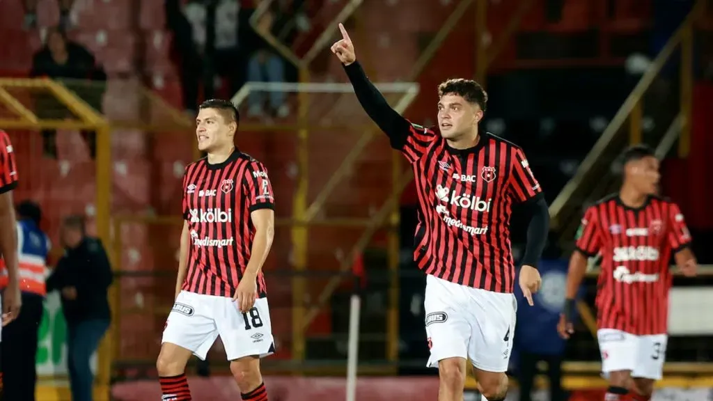 Guillermo Villalobos reemplazará a Santiago Van der Putten. (Foto: Rafael Pacheco Granados/Rafael Pacheco Granados)