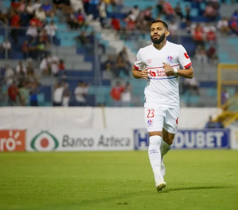 Jorge Álvarez le restó importancia a lo que dijo Rambo de León y apoyó al Choco Lozano. (Foto: Deportes Acción)