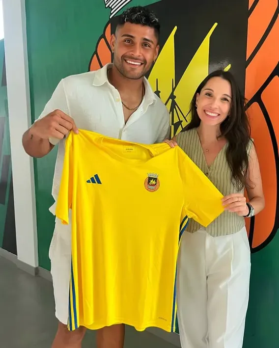 Chamorro aún no debuta con el Rio Ave (Instagram).