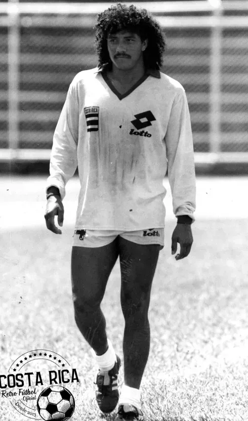 Miguel Davis fue parte del seleccionado costarricense en Italia 90 (Retro Fútbol Costa Rica).