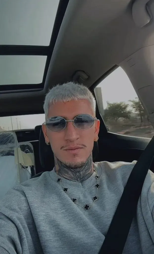 Canhoto volvió a su antiguo look (Instagram).