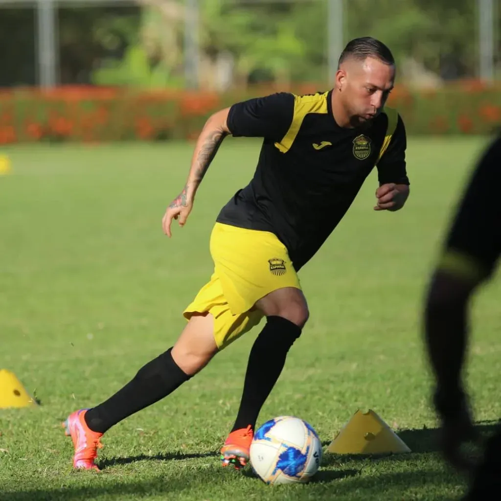 Ilce Barahona es el jugador que tiene a Real España en vilo.