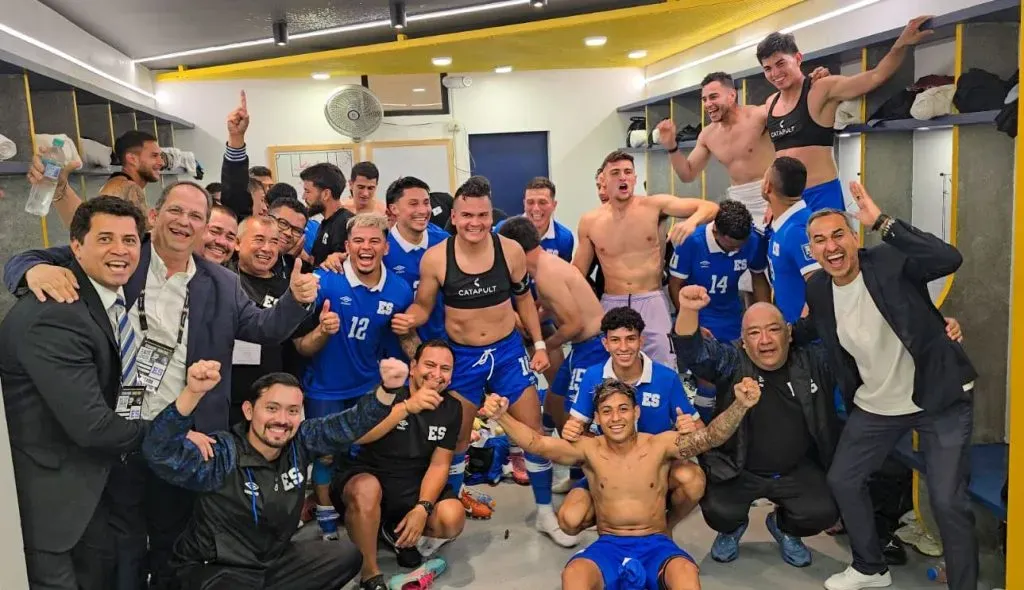 El Salvador se quedó con el partido de ida en Guatemala.