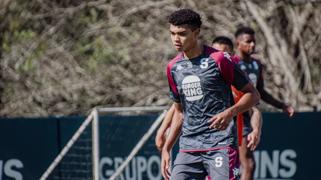 Dax Palmer no es tenido en cuenta en Saprissa (Deportivo Saprissa).