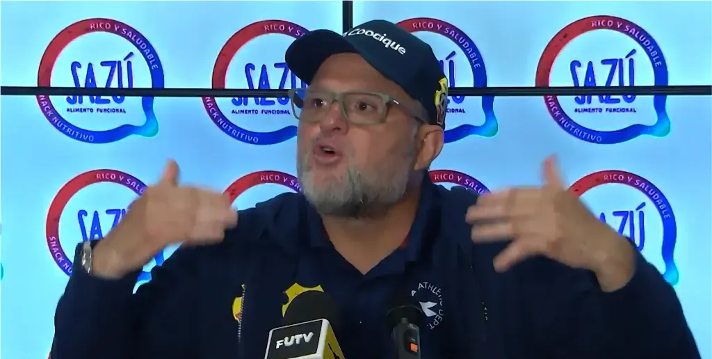 Jafet Soto no perdonó a su equipo (X).