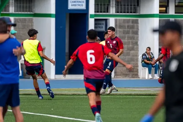 Esteban Cruz fue el héroe de La Sele en el Preolímpico (Juegos Centroamericanos).