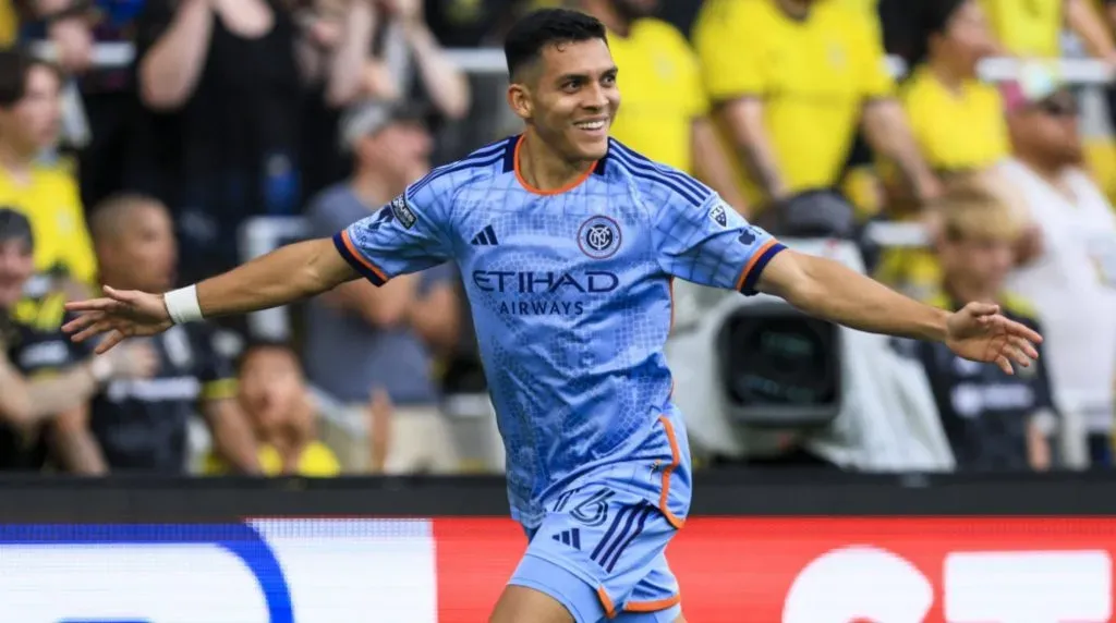 Sorpresivamente, Alonso Martínez no es el tico que más gana en la MLS.
