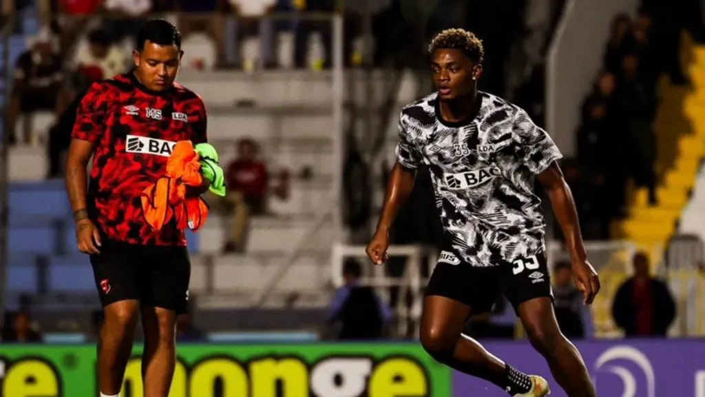 Rashir Parkins sufrió un fuerte golpe en su cabeza. (Foto: LDA)