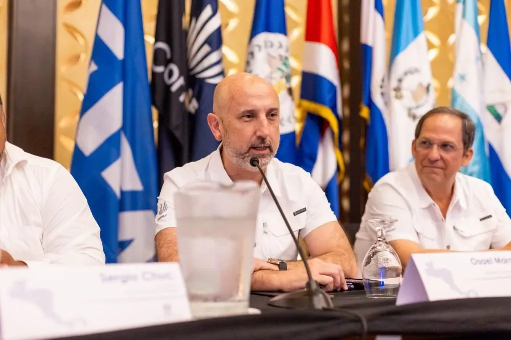 Osael Maroto formó parte del Congreso de la UNCAF (FCRF).