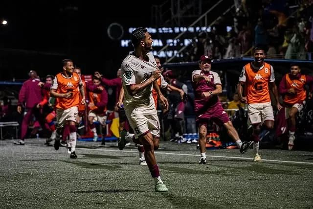 Deyver Vega lleva tres meses sin jugar (Saprissa).