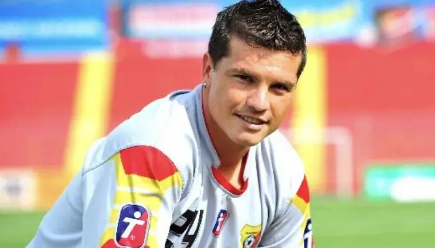 El ex Herediano hace asados a domicilio (Facebook).