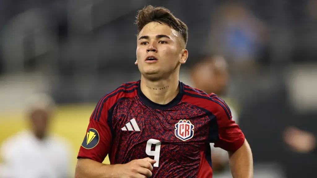 El 5-2-3 podría perjudicar a Manfred Ugalde (FCRF).