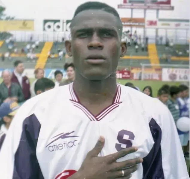 Rayner Robinson jugó en Saprissa a principios de los años 2000 (Sensación Deportiva).