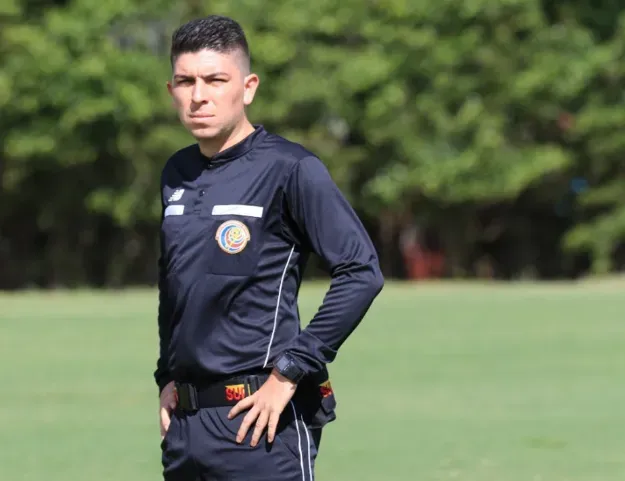 Brayan Cruz no tiene el mejor historial arbitrando a la Liga (FCRF).