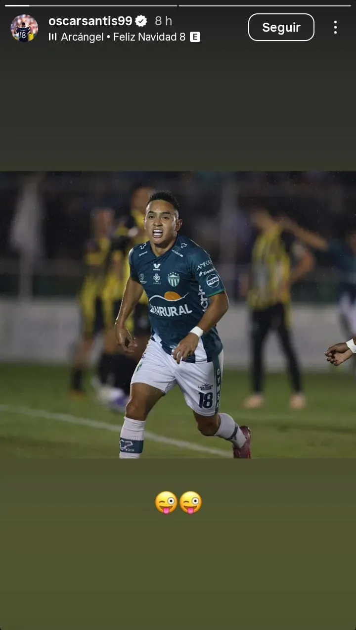 Su venganza: Óscar Santis le lanzó un posteo a Aurora por el dardo recibido con Antigua GFC.