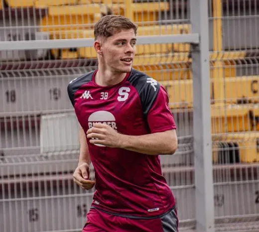Kenneth González, mediocampista de 20 años (Saprissa).