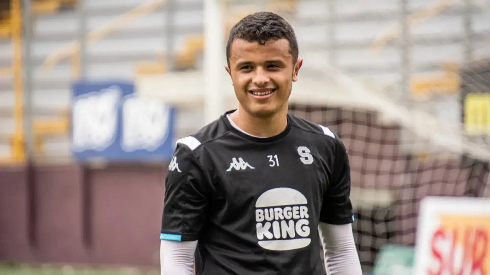 Fabricio Alemán no continuaría en Saprissa.