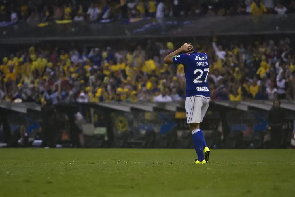 Ciudad de México 26 de mayo de 2013, Javier Orozco tras haber fallado su penal  en el partido correspondiente a la Final de vuelta del Clausura 2013 de la Liga Mx entre América y Cruz Azul celebrado en el Estadio Azteca. Foto:Imago7/Ignacio Flores