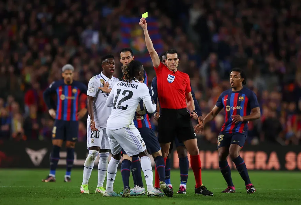 El Clásico tuvo varios cruces acalorados entre jugadores del Barcelona y Real Madrid (Getty Images)