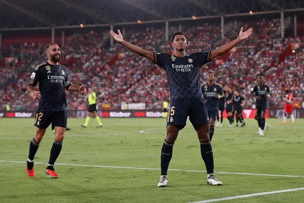 Jude Bellingham del Real Madrid celebra después de anotar. Foto: Getty Images