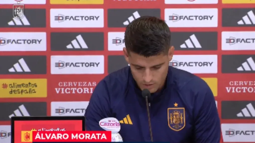 Álvaro Morata, capitán español, leyó el comunicado (Cadena Ser)