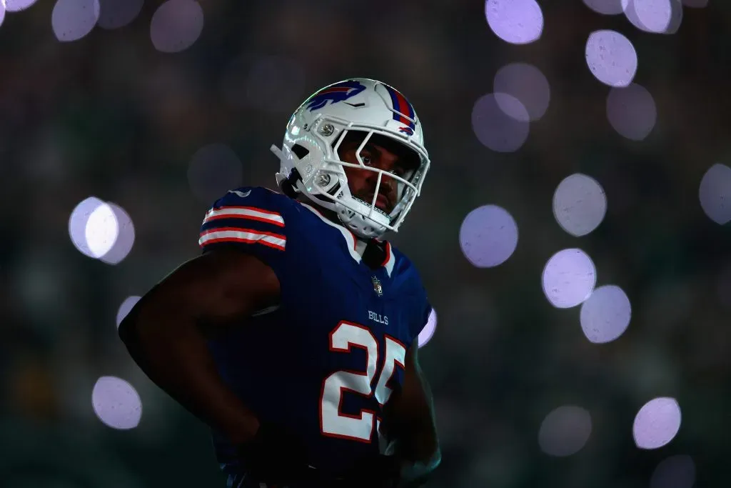 Ty Johnson #25 of the Buffalo Bills looks on during the fourth quarter of the NFL game. Foto: Getty Images