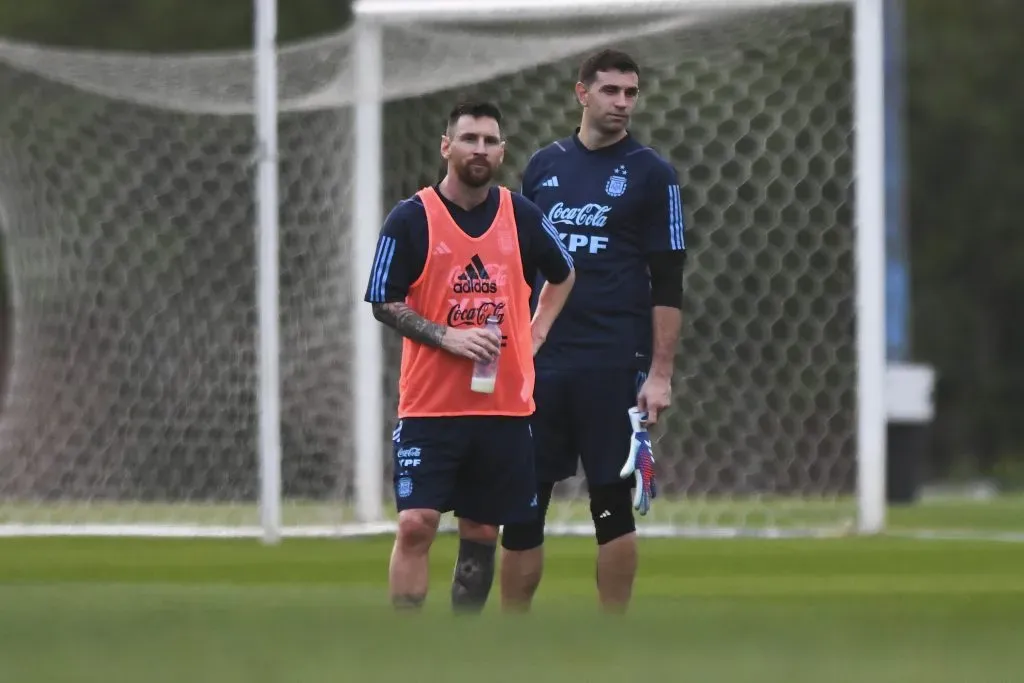 Lionel Messi y Emiliano Martinez. | Getty Images