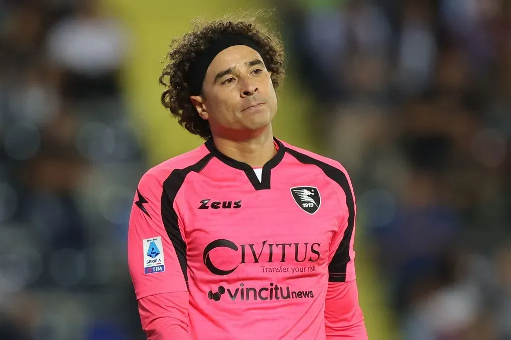 Memo Ochoa consiguió renovar su contrato este año con el Salernitana – Getty Images