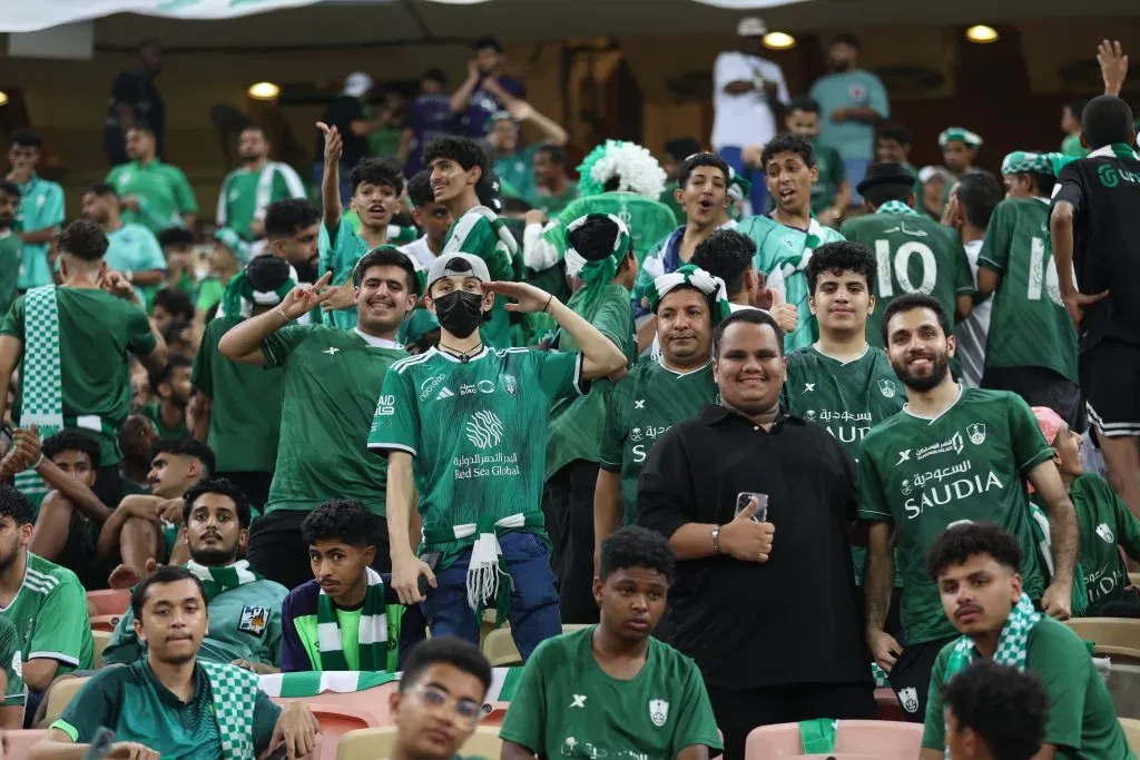 Los aficionados saudíes estarán muy felices de albergar el Mundial del 2034 (Getty)