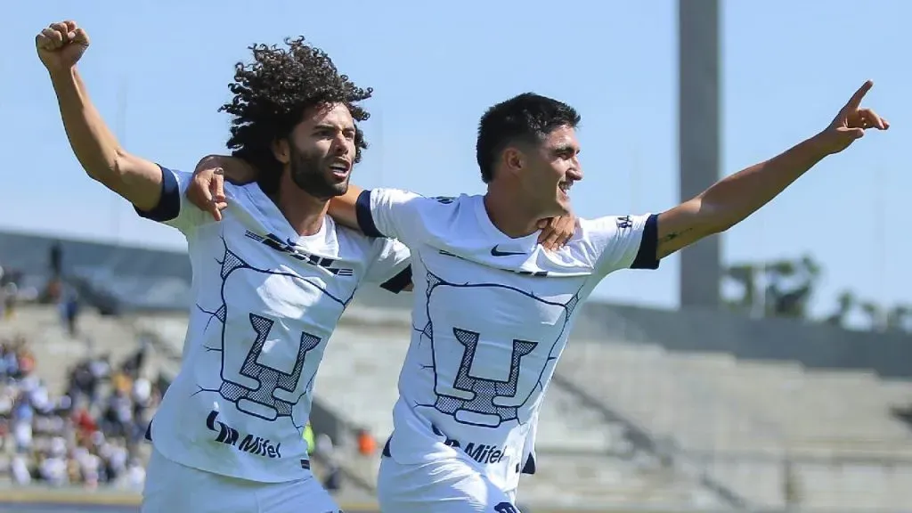Pumas, con pie y medio en cuartos de final