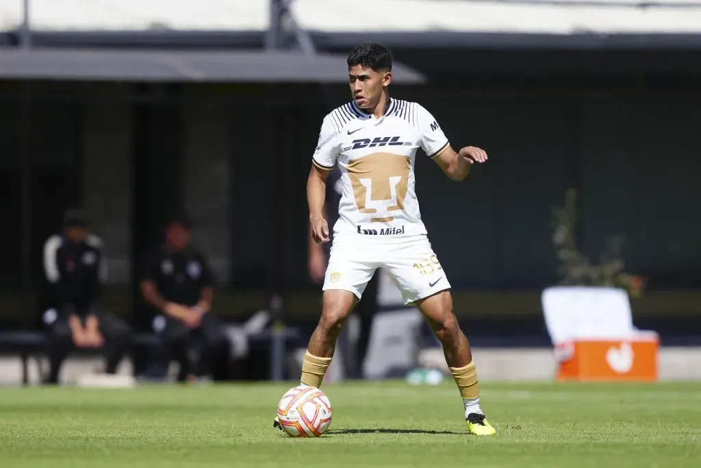 Jesús Rivas salió lesionado en la Ida ante Tigres durante las Semifinales del Apertura 2023 – Imago 7